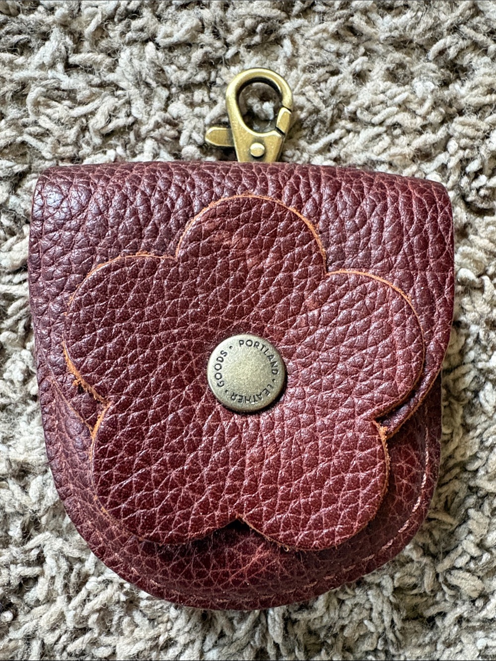 PORTLAND LEATHER Clip On Petunia Pouch Color Nutmeg - Picture 2 of 10